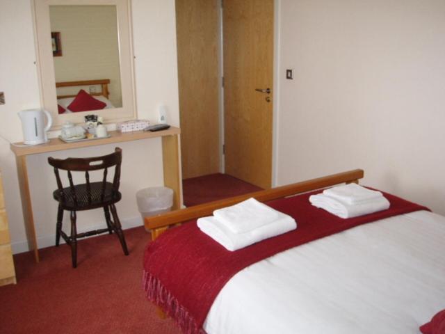 The Leaking Well Bed & Breakfast Dunhampton Room photo
